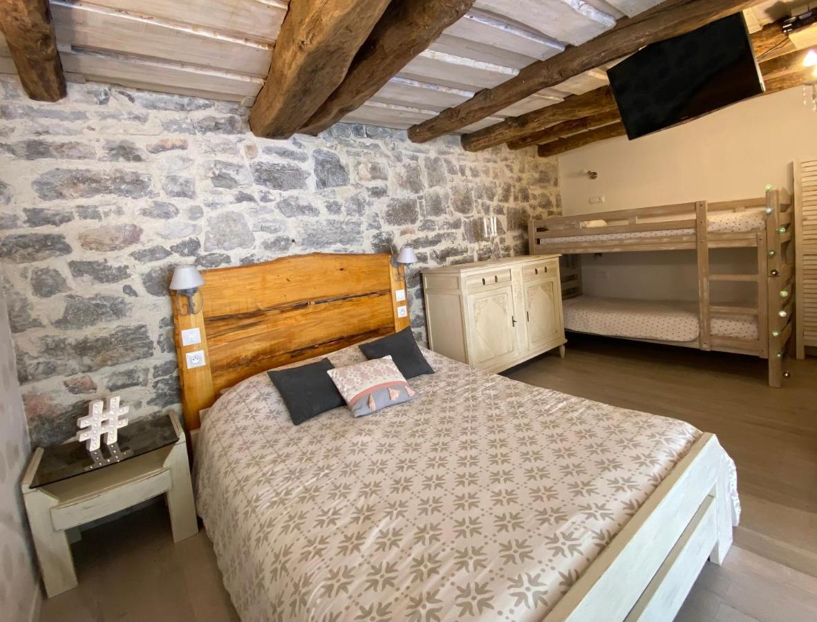 Célézen Hotel Espagnac-Sainte-Eulalie Kültér fotó